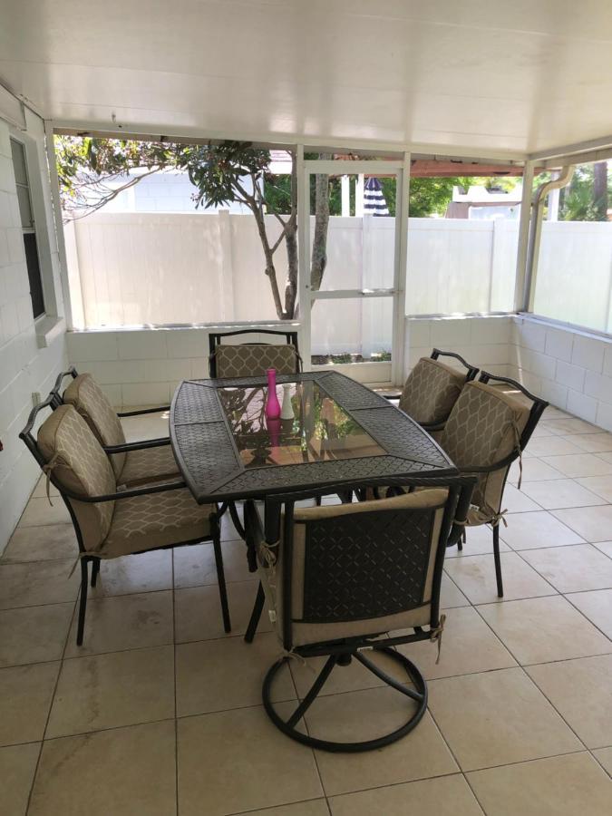 Cheerful 3 Bed House In A Cul- De-sac! Holiday home